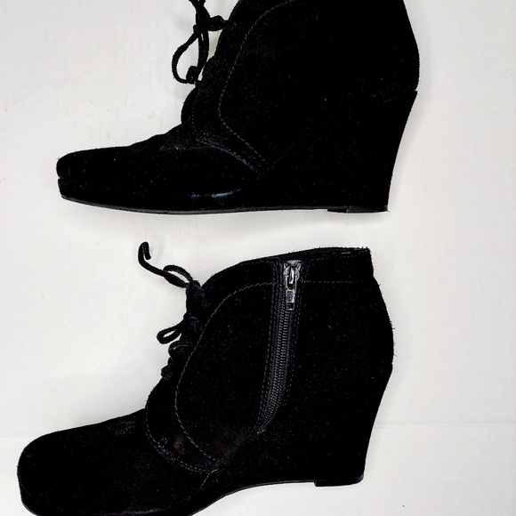 Dolce Vita Black Size 9 Lace Up Wedge Booties - Picture 11 of 12
